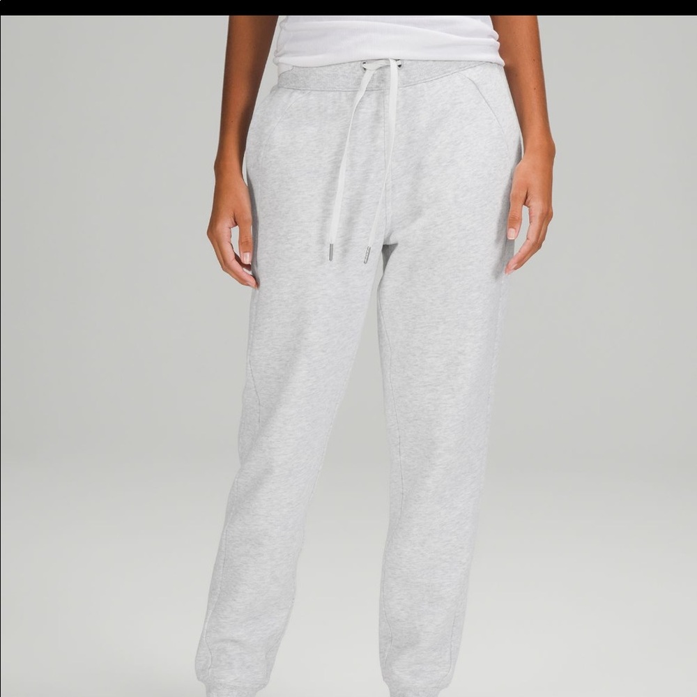 Lululemon scuba joggers size 4. Worn twice